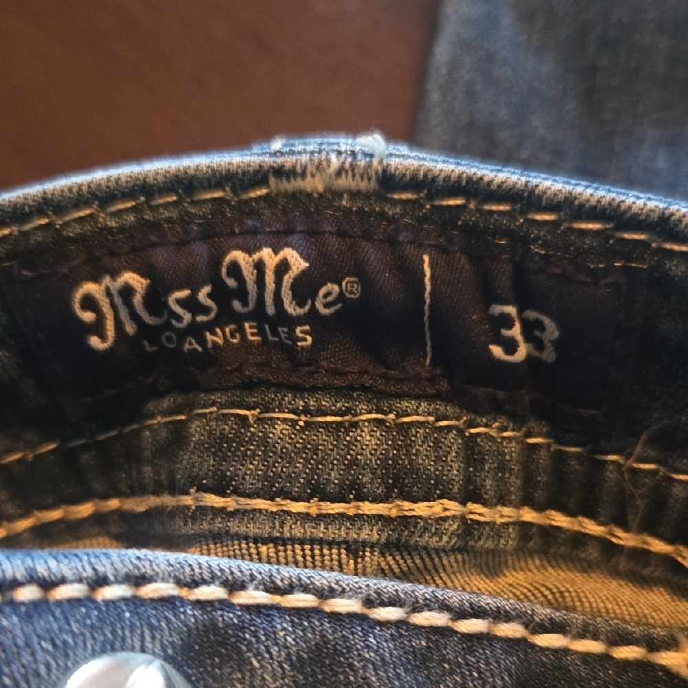 💥✨️Miss Me Dark Blue Jeans with Gold Embellishments - Picture 2 of 8